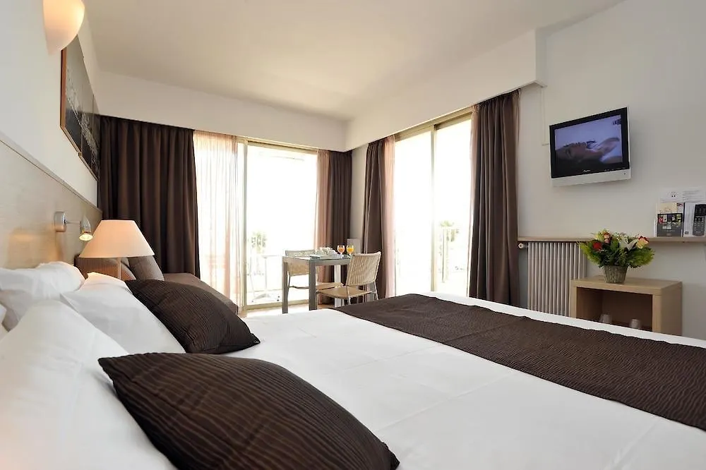 Mercure Villeneuve Loubet Plage 4*, Villeneuve-Loubet