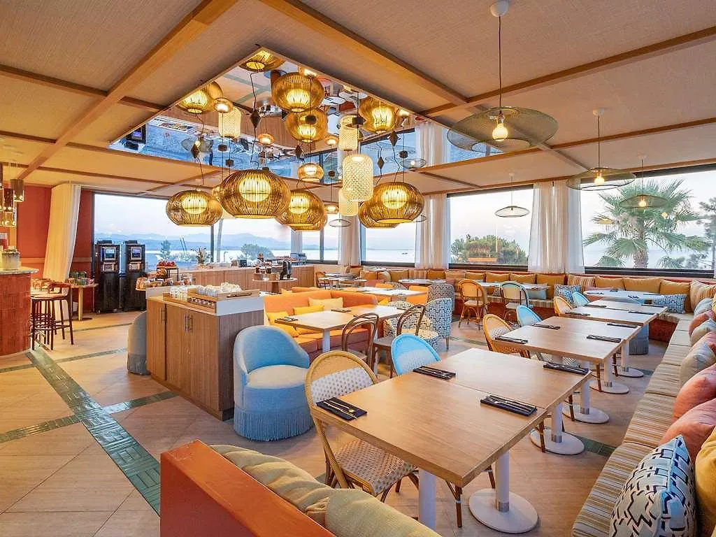 Mercure Villeneuve Loubet Plage Hotell