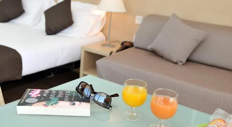 Mercure Villeneuve Loubet Plage