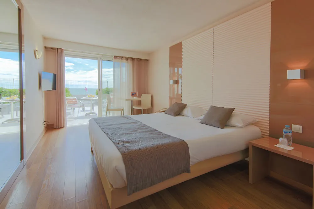 Mercure Villeneuve Loubet Plage