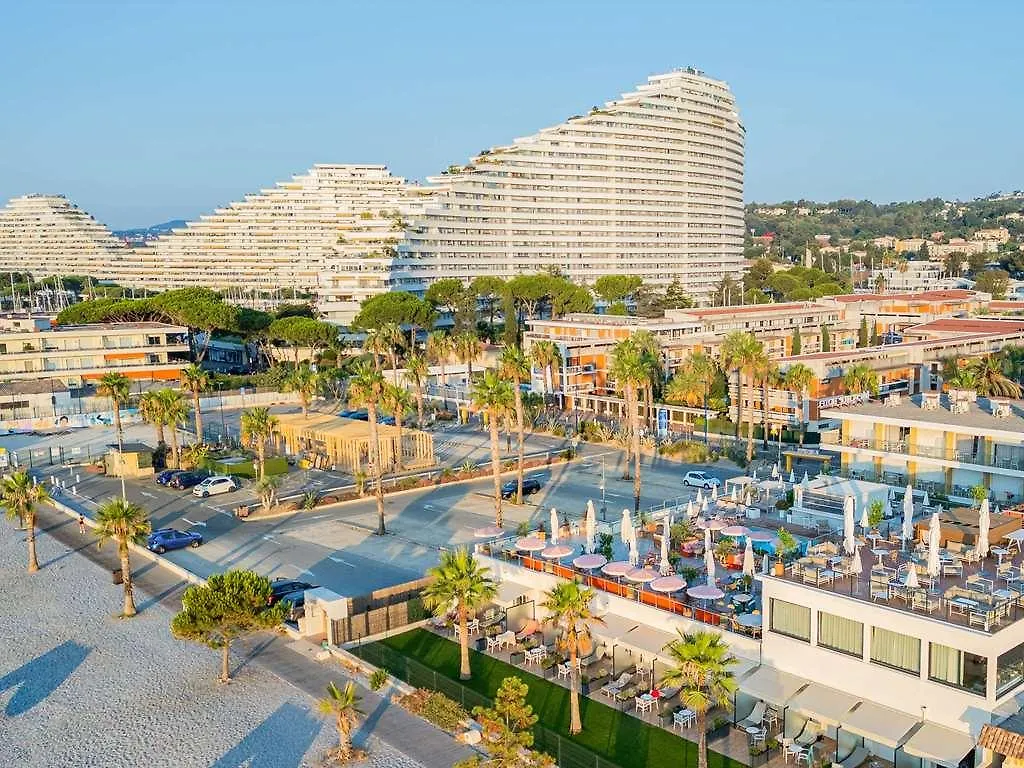 Mercure Villeneuve Loubet Plage